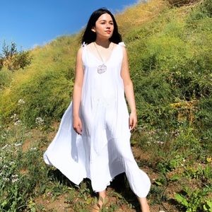 White layering dress